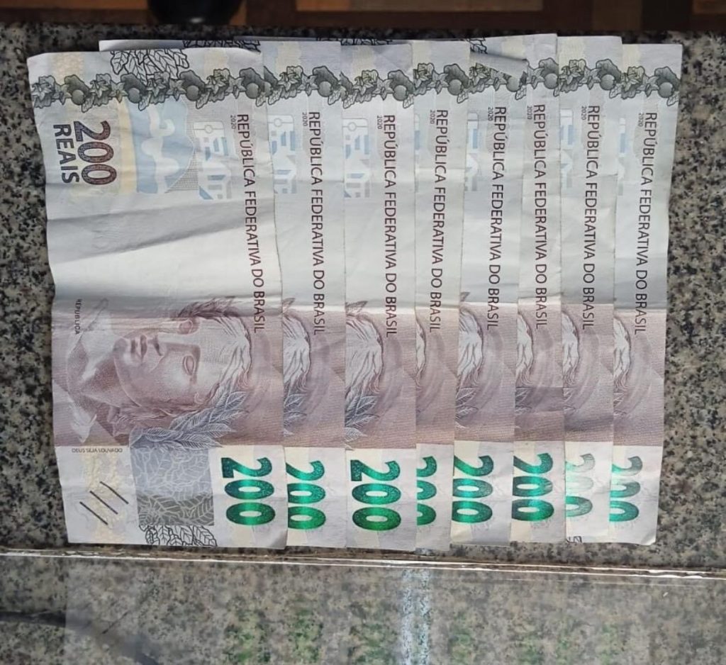 FB736B44 2BCE 4CD2 AF00 B8C221CE247C