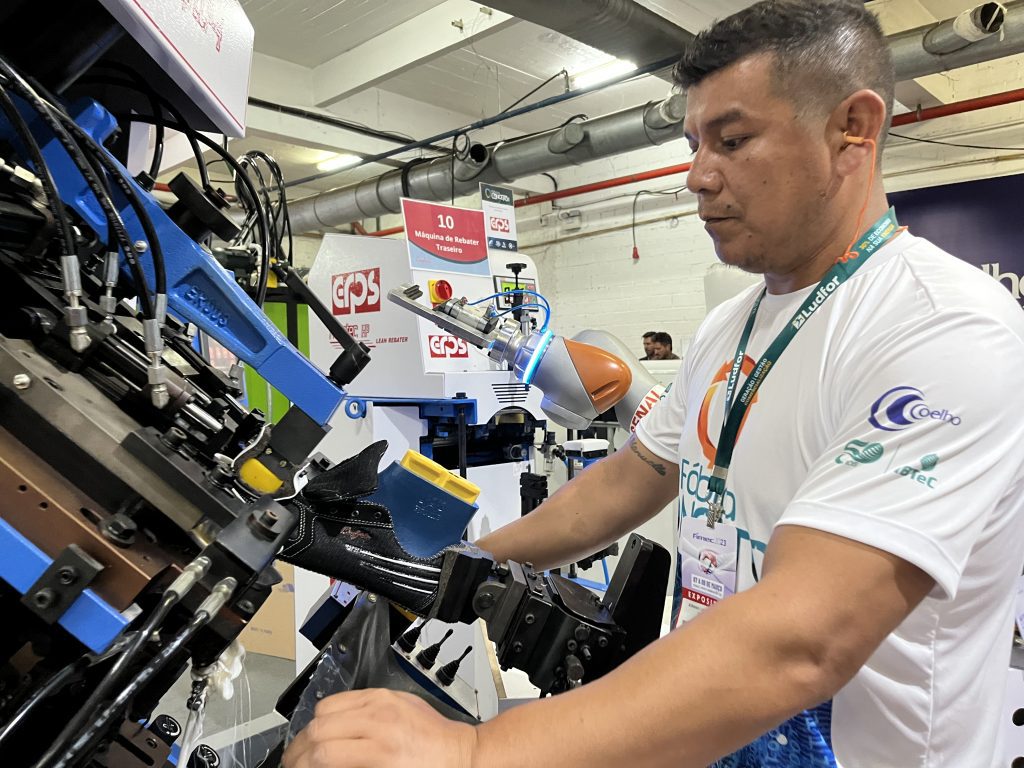 Novo Hamburgo vira a capital mundial do calçado em meio a FIMEC, em uma das maiores edições de sua história 22C430D3 9C59 48BA 82E5 FF5AB2332F52