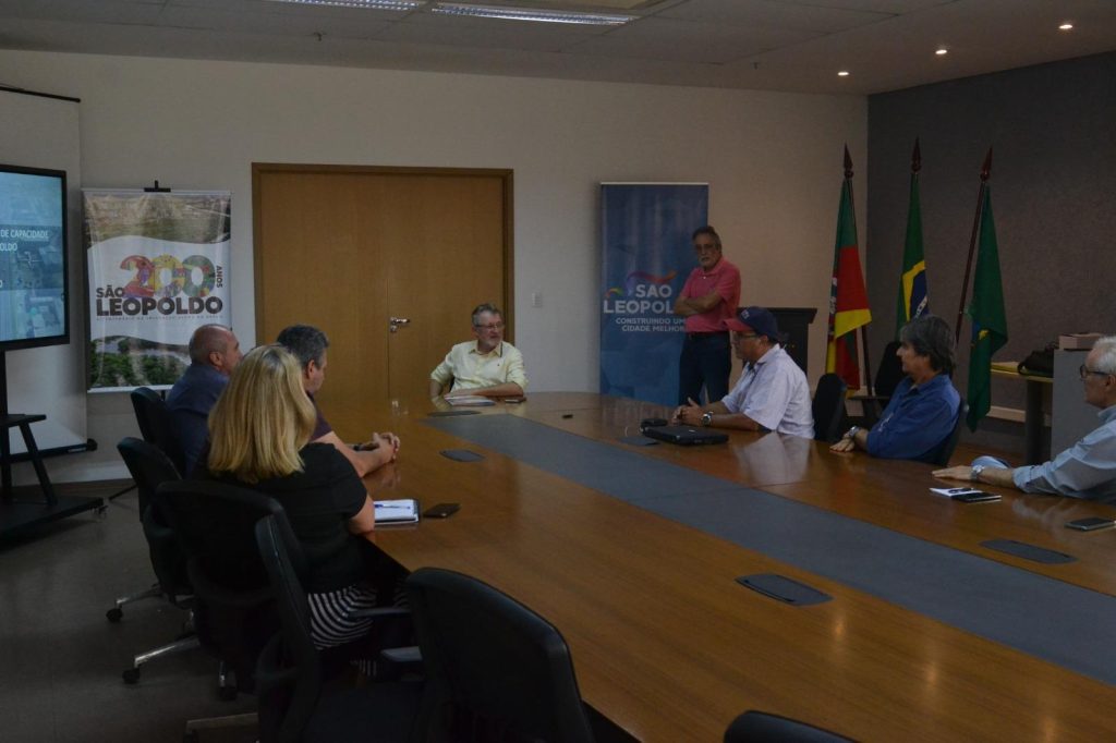 Prefeito de São Leopoldo recebe representantes do DNIT para apresentação do plano de obras na BR-116 br 116