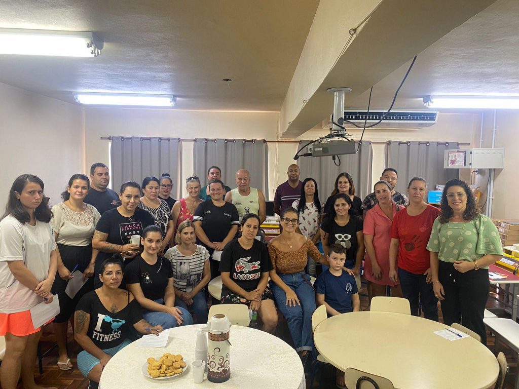 EmefDr.OsvaldoAranhafortalecevAnculoscriandooFamAlianaEscola11682452920284