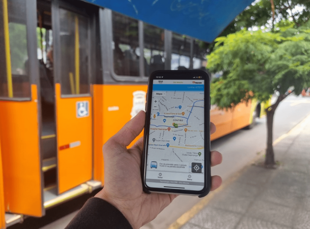 Aplicativo de celular ajuda passageiros a acompanhar movimentação de ônibus em Sapiranga app