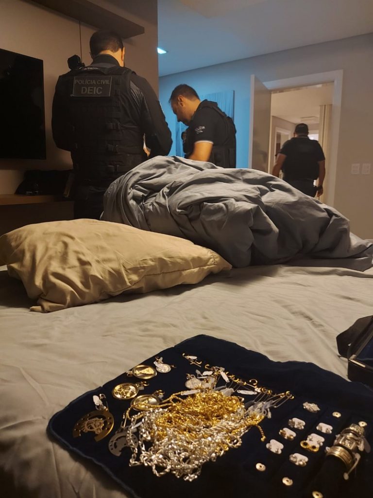 Operação Xerxes: Polícia Civil desmantela esquema de lavagem de dinheiro proveniente do tráfico de drogas e extorsões Joias