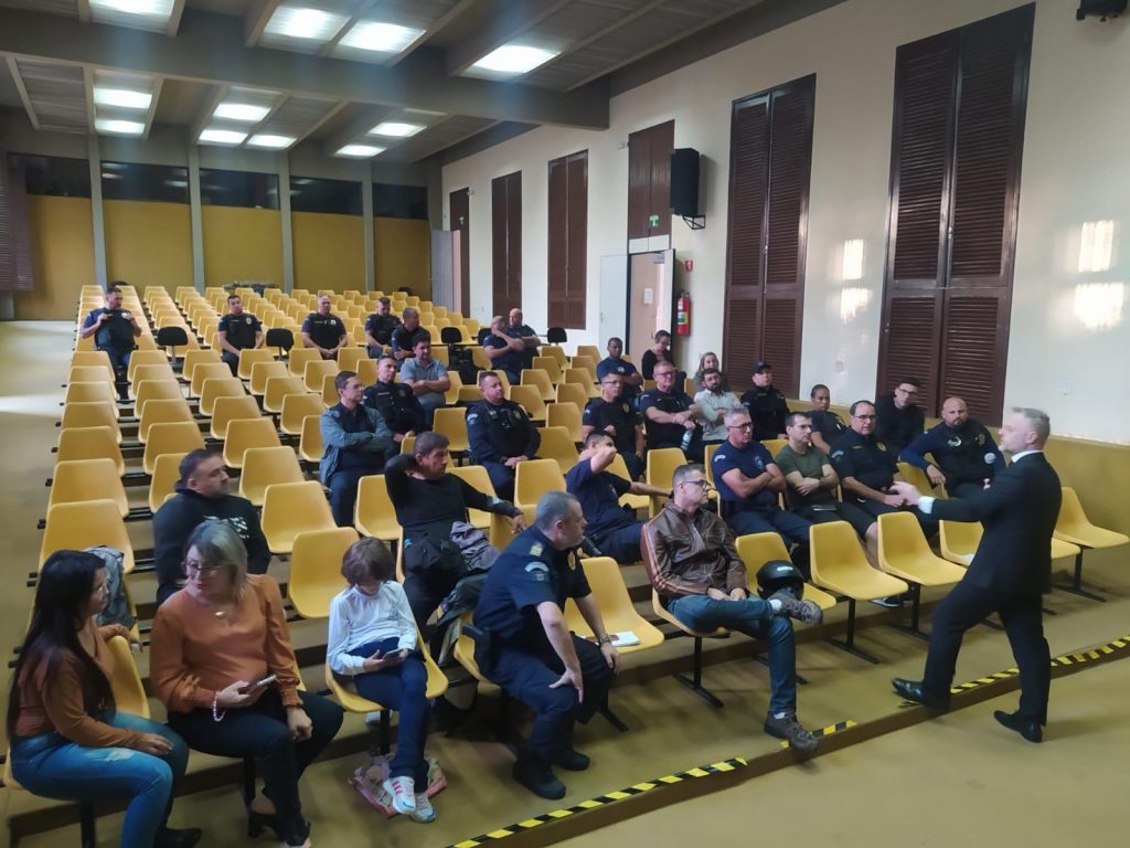 AgentesdaGuardaCivilMunicipalparticipamdepalestracomProcuradordoMinistArioPAblico21686586391856