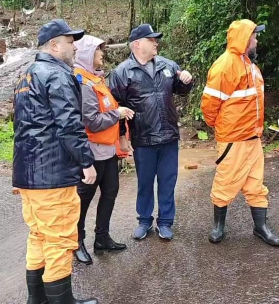 cba428b3 d569 4ac8 8669 4c9428e504cc