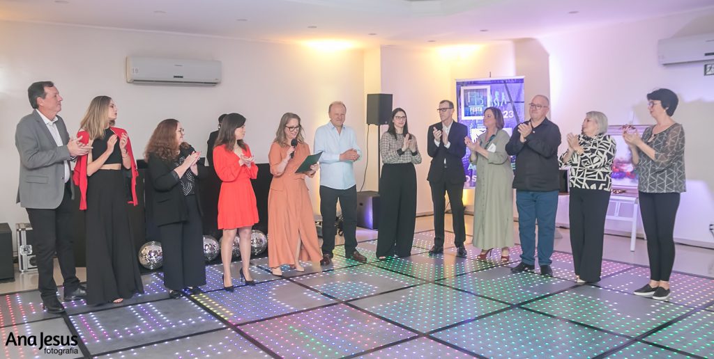 Abertura da Festa do Bem 2023 conduzida por Lenara Krug