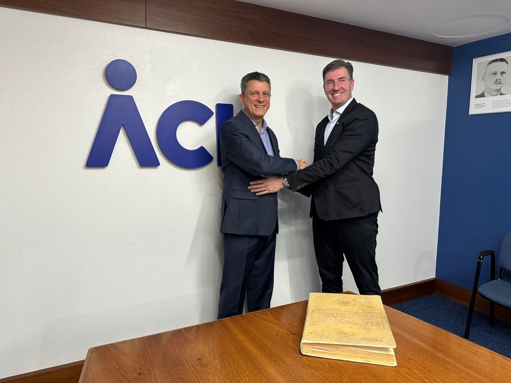 e61921a4 f543 4d5c 8b4e 5acd263a2d94