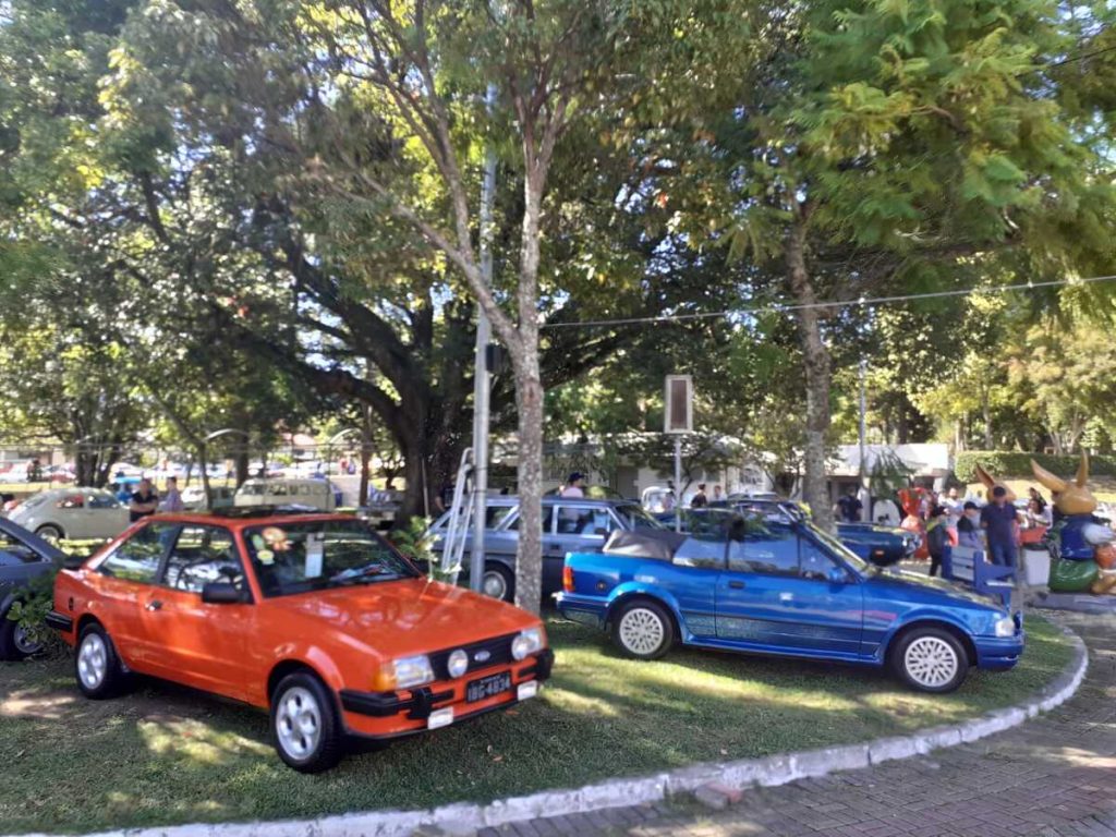 Confira as atrações do 30º Encontro Sul-Brasileiro de Veículos Antigos em Bento Gonçalves 13 Sul Brasileiro de Bento Escort XR3 1984 e 1990