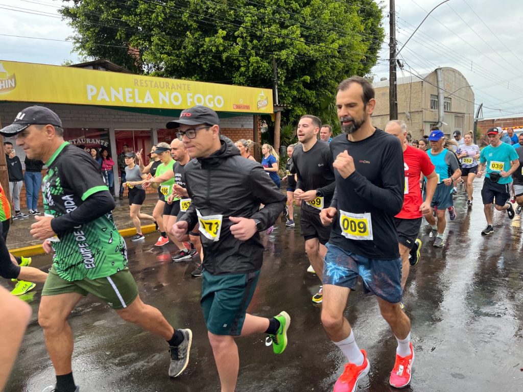 Corrida noturna de Estância Velha será neste sábado WhatsApp Image 2023 11 08 at 11.08.41