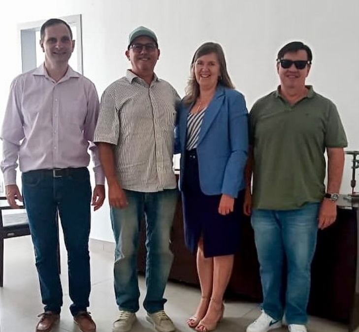Prefeita vai ao Dnit tratar de pautas do município WhatsApp Image 2023 12 15 at 13.39.53