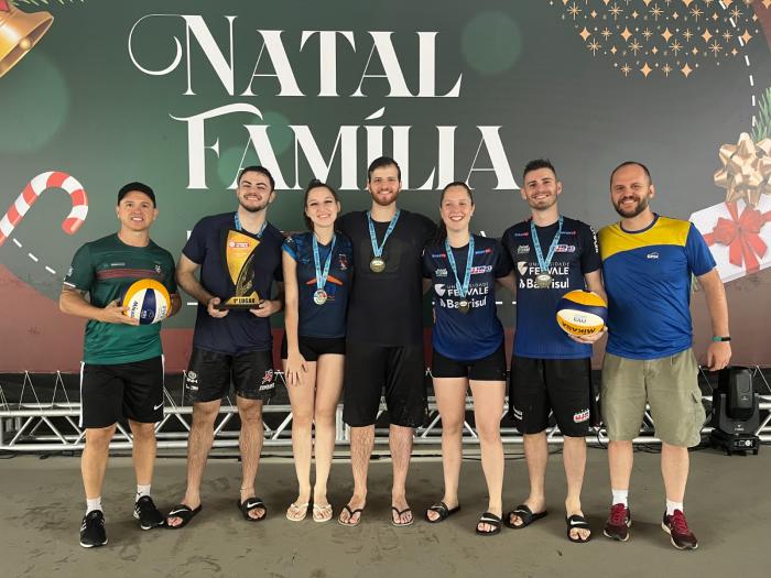 Barões da Pingadinha é tetra no Vôlei Misto maior WhatsApp Image 2023 12 11 at 140207