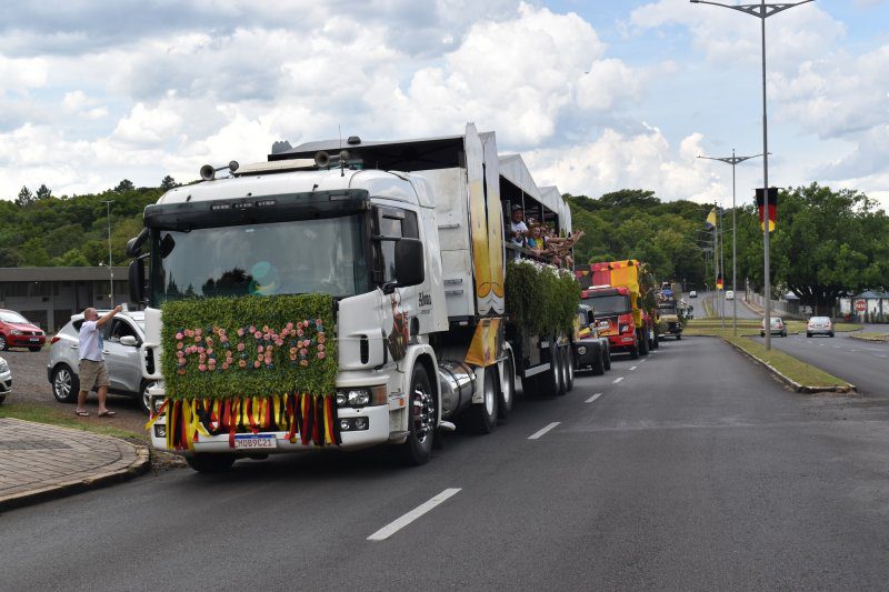 Desfile do Kerbwagen será neste sábado 327005583 3537454626541684 9106764908691020153 n