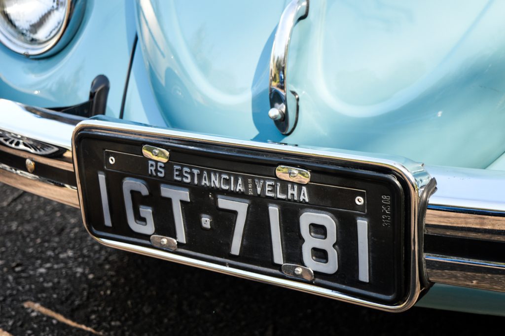 433802 1094815 1 placa preta