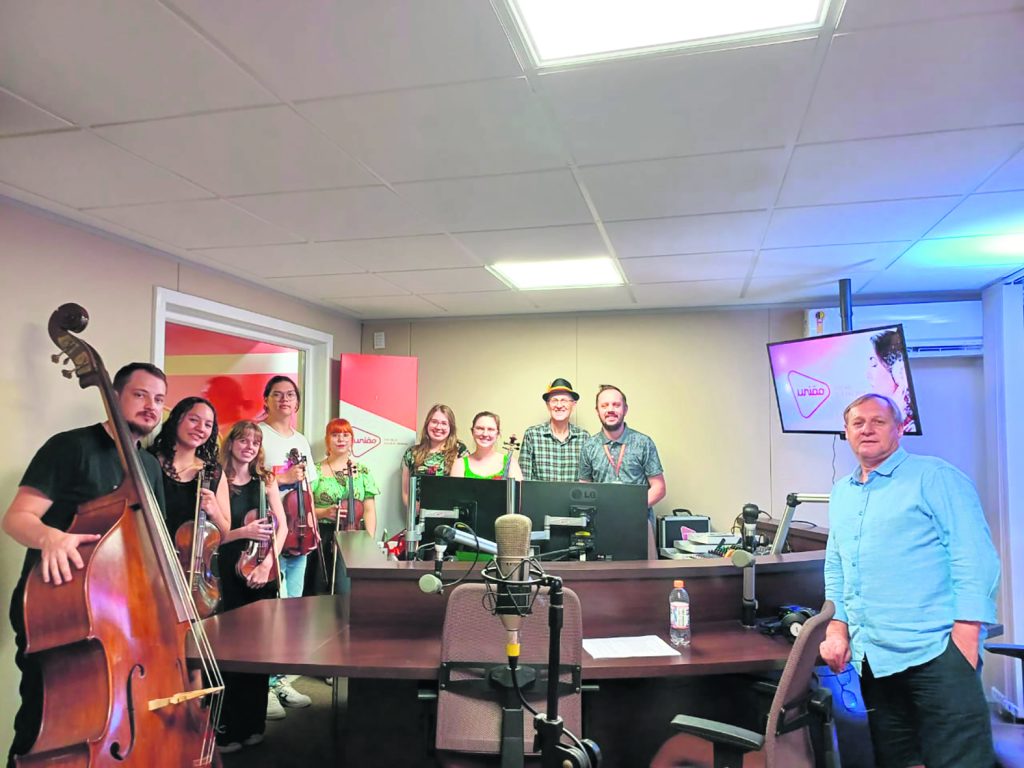 69b446db 5cdc 4a04 bf8e d6f7f01e47c6