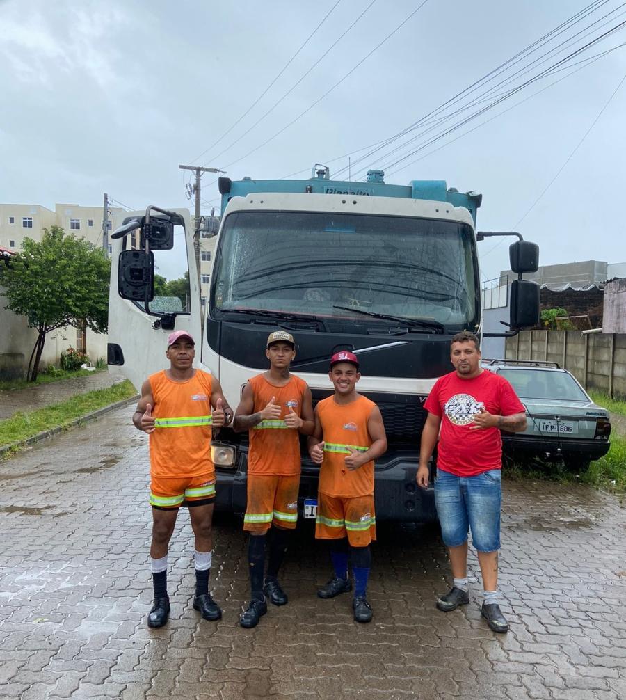 Como está a menina que foi salva por Garis em São Leopoldo equipedacoleta1704998860028 foto