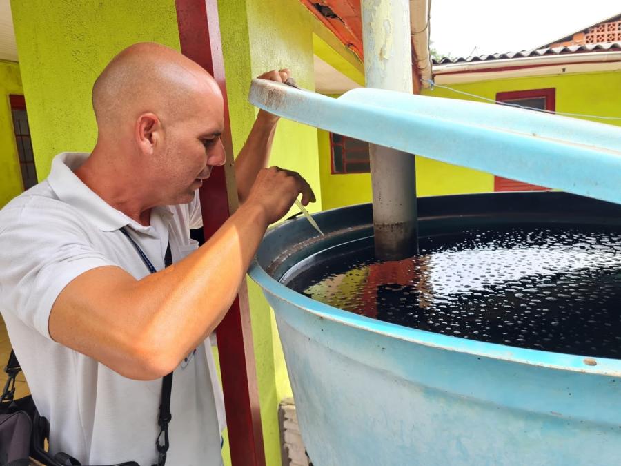 Fiscalização contra a dengue acontece por toda a cidade lira41704742491843 foto