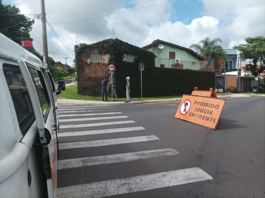 Avenida Tharcillo Nunes se transforma em mão única em trecho do bairro Santo André tharcilonunessentidounico11705684202625 foto