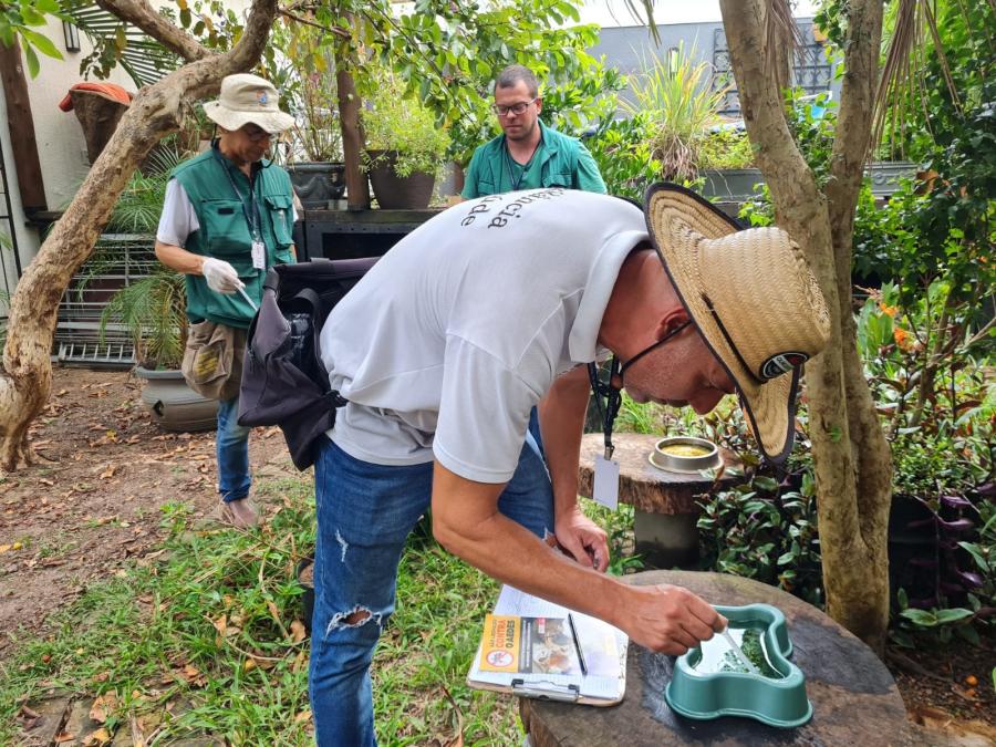 Fiscalização contra a dengue na região Central e bairro Feitoria fiscalizaAAosemsad1707249068816 foto
