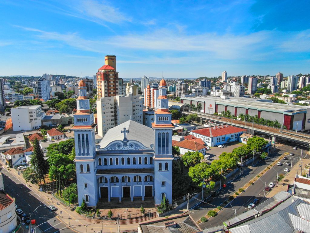 A vocação pela fé move nossa região; leia o jornal O Vale Catedral ruas Cidade de Atlantida e Joaquim Nabuco DJI 0050 foto prefeitura novo hamburgo