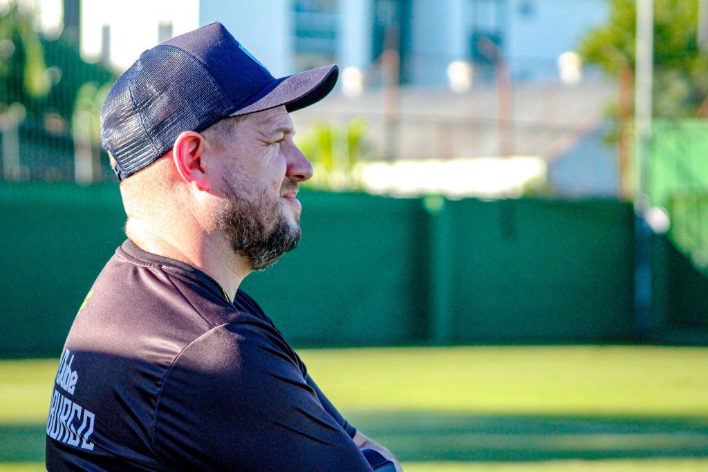 Conheça a trajetória de Lucas Isotton, o novo treinador do Novo Hamburgo lucas isotton novo hamburgo