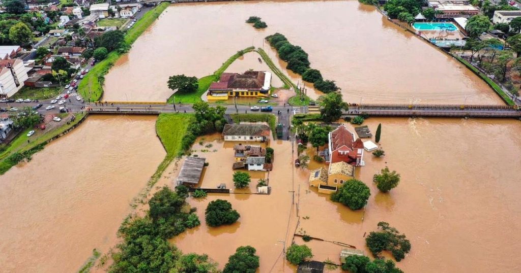 Ponte ponte 25 de Julho Sao Leopoldo enchente maio 2024 foto Digue Cardoso PMSL 1