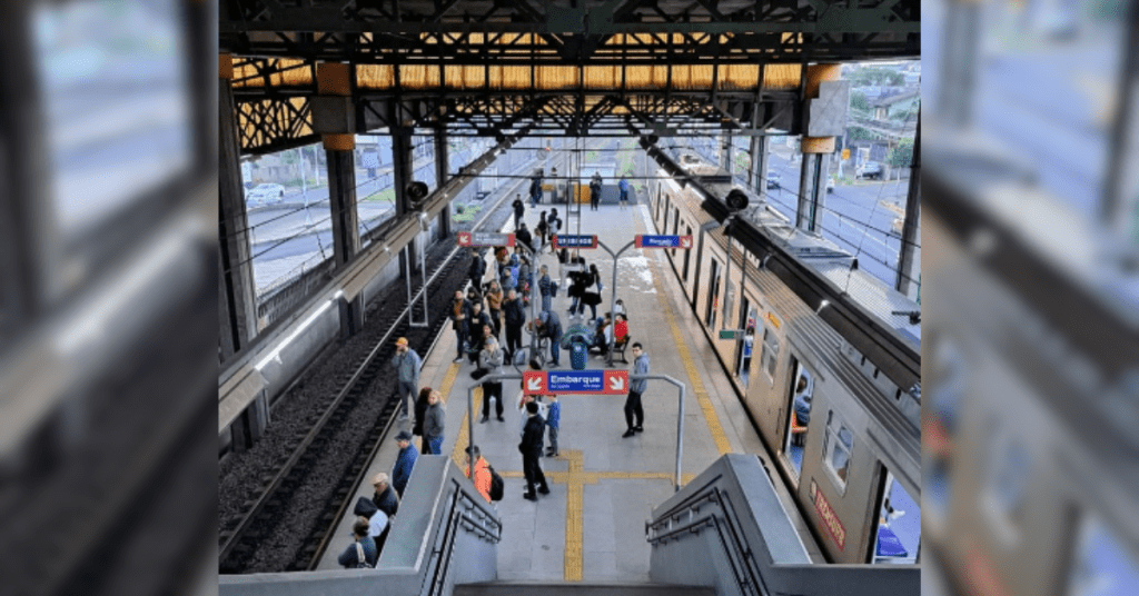 Trensurb reduz intervalo entre as viagens e amplia horário da operação emergencial Trensurb trilhos estação Foto Trensurb Divulgação 1 1