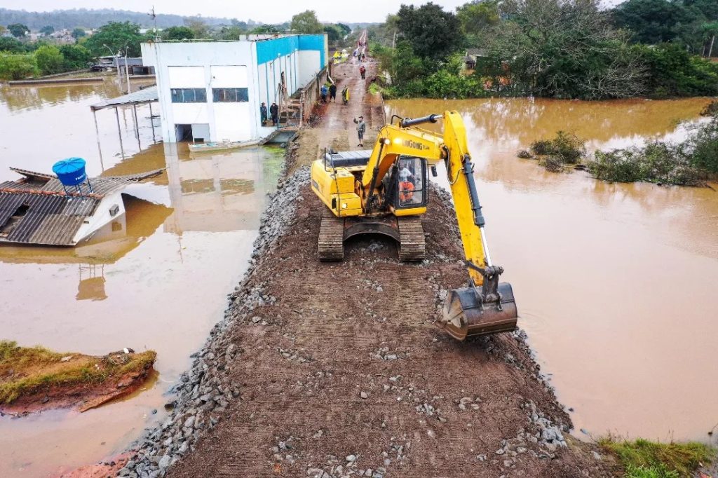 Movimento Pró-dique Feitoria tem reunião de planejamento e ações contra enchentes Dique bairro Vicentina São Leopoldo enchente maio 2024 Foto Semae Facebook