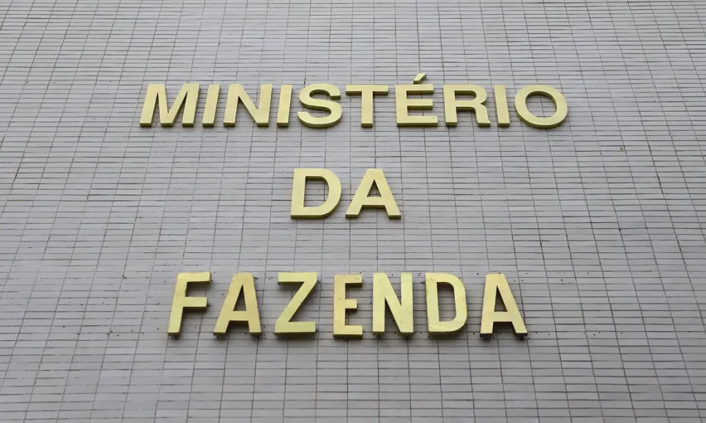 Atraso tecnológico paralisa saques do Fundo PIS/Pasep Ministerio da Fazenda