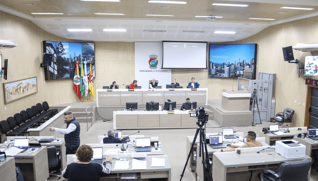 Câmara de Vereadores de Novo Hamburgo plenário Foto Maira Kiefer CMVNH 1