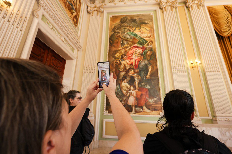 Palácio Piratini aberto ao povo, revela história, arte e lenda 1 obras de arte no Palácio Piratini Rio Grande do Sul - Alvaro Bonadiman Palácio Piratini