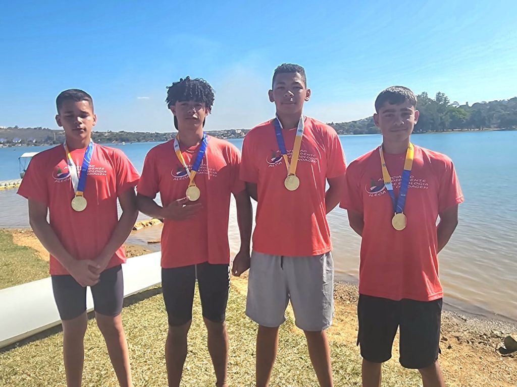 Canoístas de São Leopoldo conquistam 61 medalhas no campeonato brasileiro atletas da Associacao Leopoldense de Ecologia e Canoagem Aleca