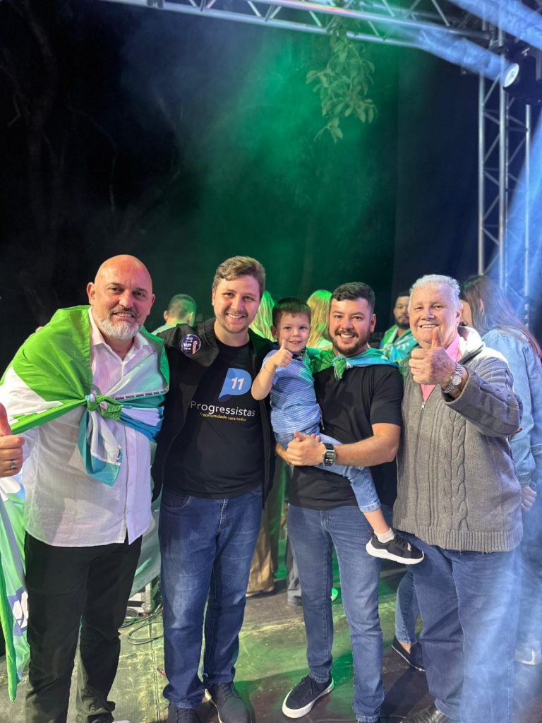 Francisco e Haag por mais 4 anos em Estância Velha Estância Velha 2 - reeleição Diego Francisco e Airton Haag (PSDB)