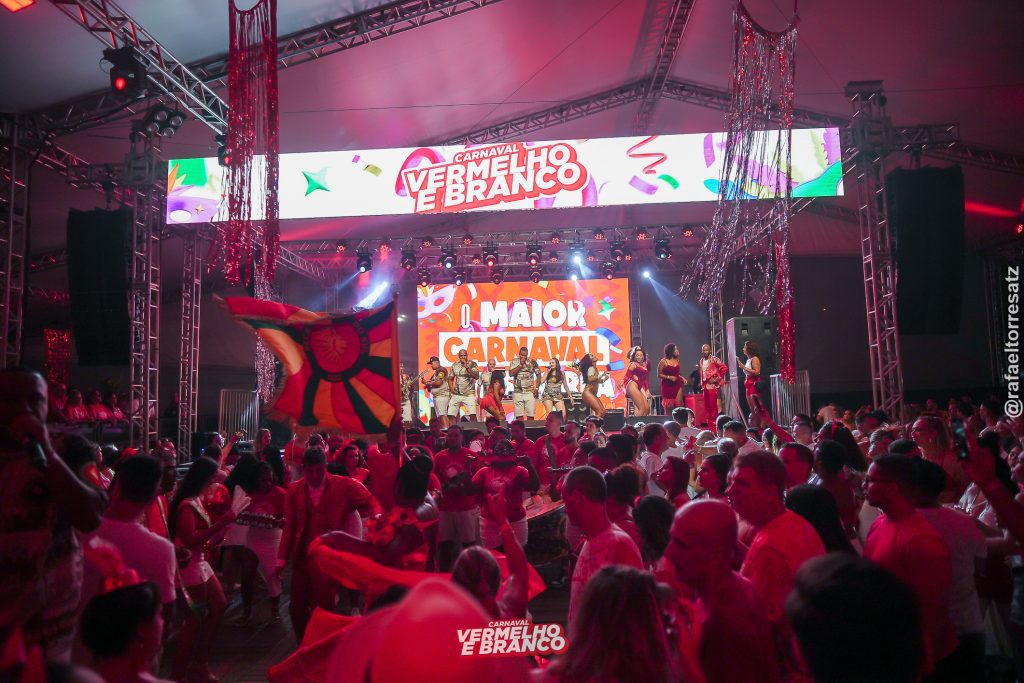 Vermelho e Branco tem Fat Bull como cervejaria oficial 1 Carnaval Vermelho e Branco - Ginástica Novo Hamburgo