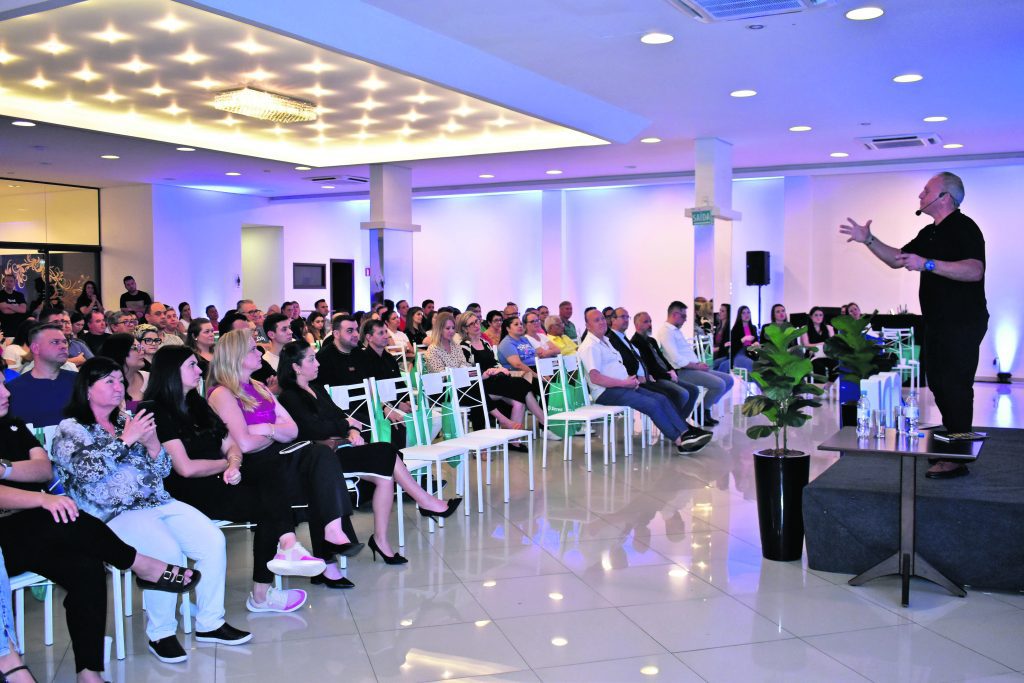 CDL de Novo Hamburgo lança a campanha Natal Premiado 2024 com série de novidades DSC 0100 3