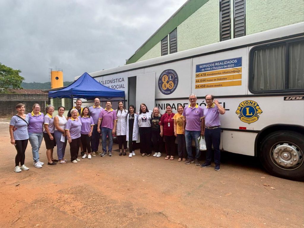 Projeto social distribui óculos para comunidade carente WhatsApp Image 2024 12 12 at 10.51.40