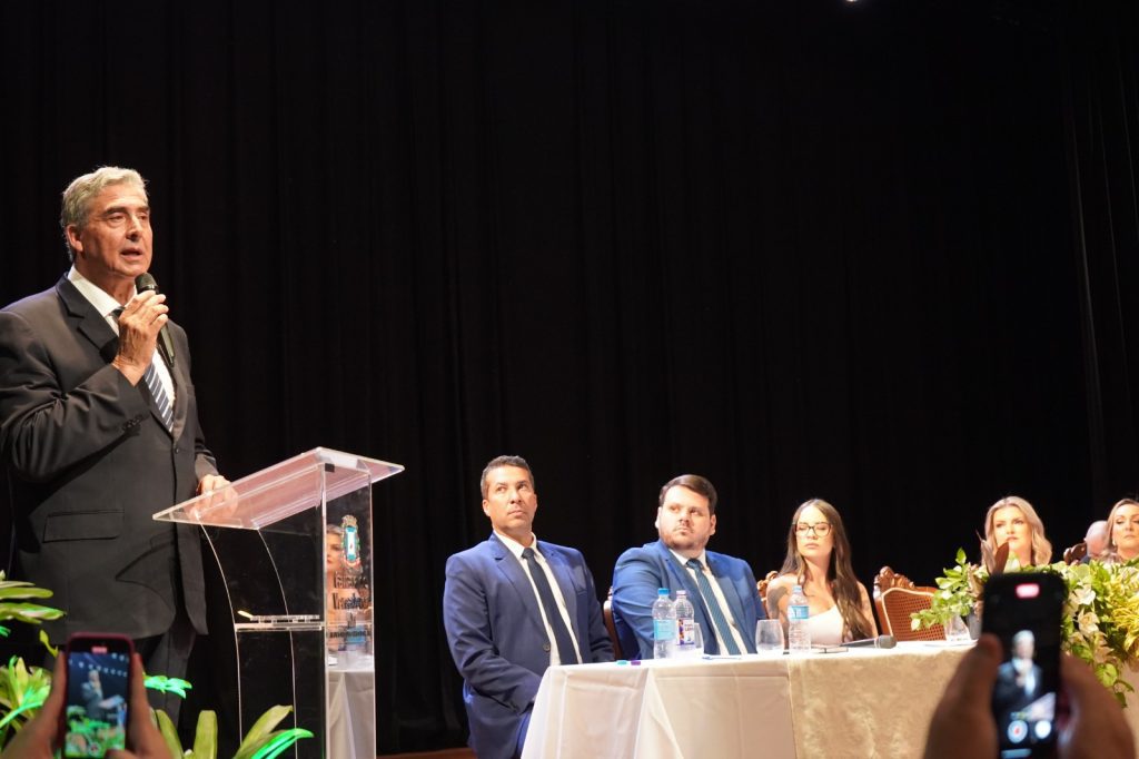 Posses dos prefeitos do Vale dos Sinos marcam início de 2025 WhatsApp Image 2025 01 02 at 14.10.47