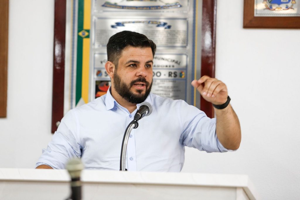 Vereador Geison Freitas propõe REFIS Emergencial para empresas afetadas por enchentes WhatsApp Image 2025 01 13 at 10.31.22