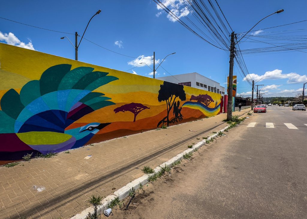 Projeto Viva Perifa leva grafite e arte as escolas afetadas pelas enchentes no Rio Grande do Sul 4