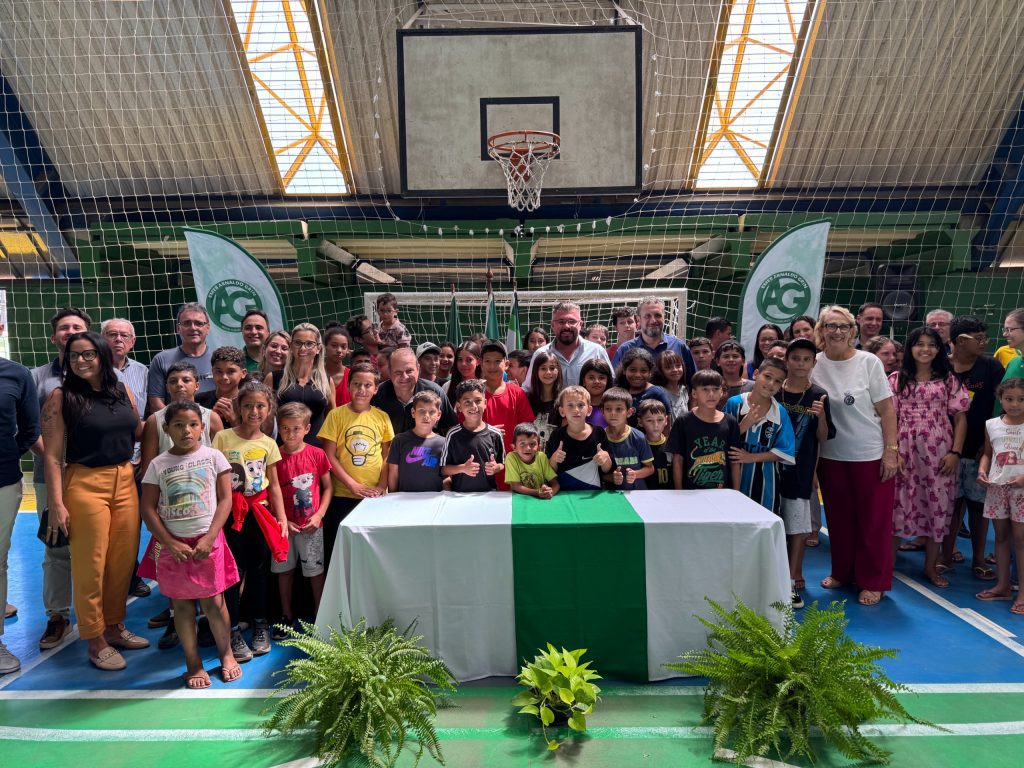 Projeto oferece atendimento oftalmológico para alunos da rede municipal WhatsApp Image 2025 03 24 at 16.07.00