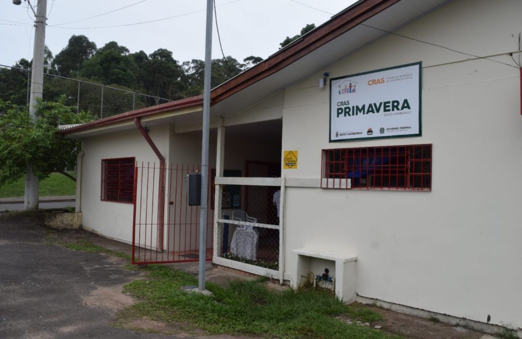 CRAS Primavera de Novo Hamburgo realiza mutirão para imigrantes com serviços de documentação e acesso ao emprego Muitrão visa buscar regularizar documentos e inserção de imigrantes no mercado de trabalho