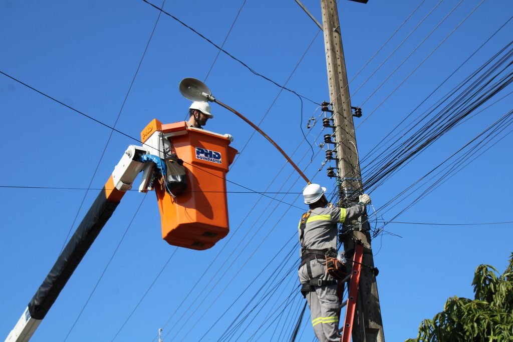 Programa Ilumina Sapiranga já chega em diversos bairros da cidade