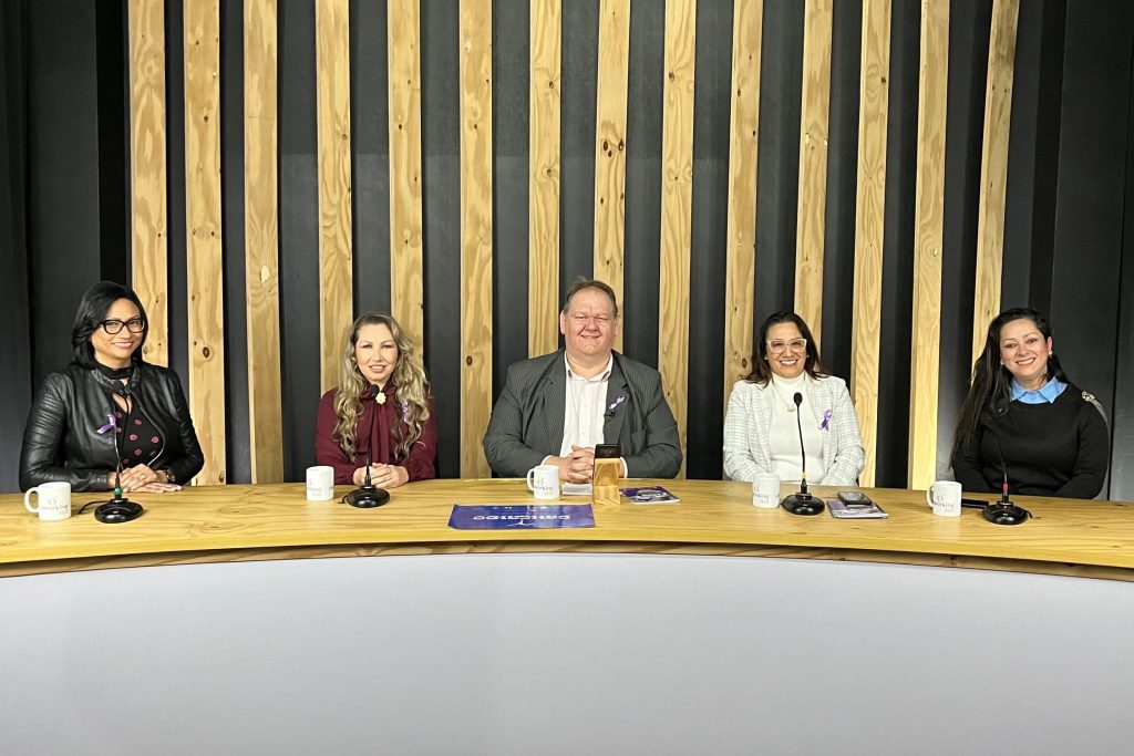 Agosto Lilás reforça rede de proteção às mulheres e debate inclusão social Debate reúne lideranças femininas para discutir Agosto Lilás