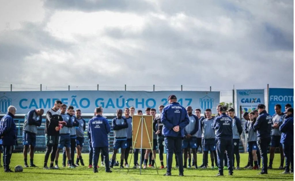 O ídolo do Nóia, goleiro Cavichioli retornou ao Estádio do Vale para prestigiar a vitória sobre o Inter-SM e projeta segundo jogo da decisão.