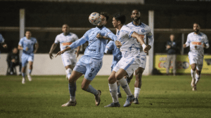 Índio joga por um empate para garantir uma vaga nas semifinais. 