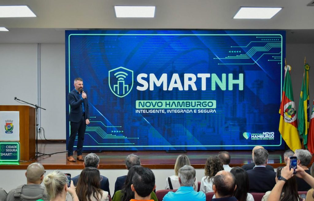 Prefeitura lança programa SmartNH com foco inteligência, tecnologia e segurança Prefeitura lançou quinta-feira (21) o SmartNh com foco na inteligencia, tecnologia e segurança.