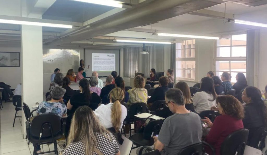 Conselheiros cobram retirada de mais de R$1 milhão de fundos sociais.