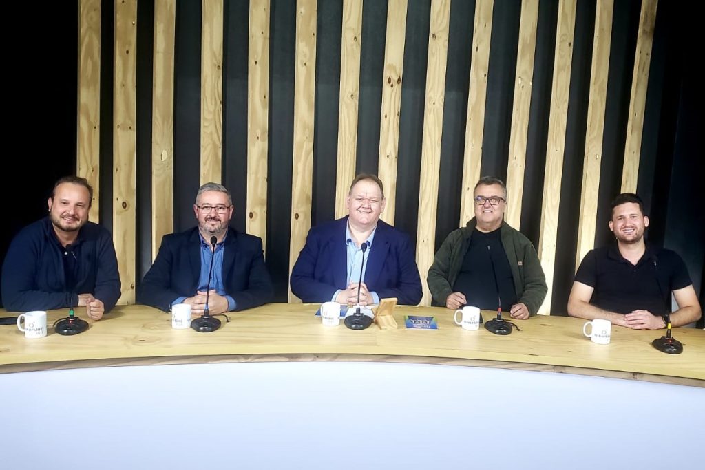 Lideranças discutiram Festa das Rosas, cultura, política e questões sociais que impactam a região do Vale do Sinos