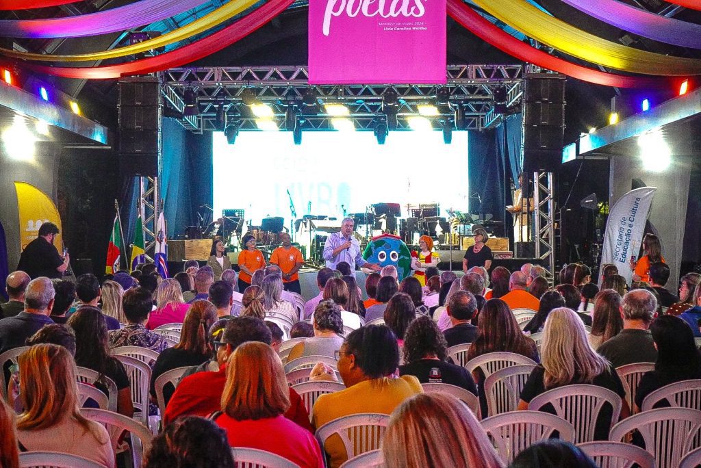 41ª Feira do Livro de Campo Bom promete uma semana de arte, literatura e encantamento 41ª Feira do Livro de Campo Bom teve sua abertura oficial nesta terça-feira e uma agenda extensa até domingo