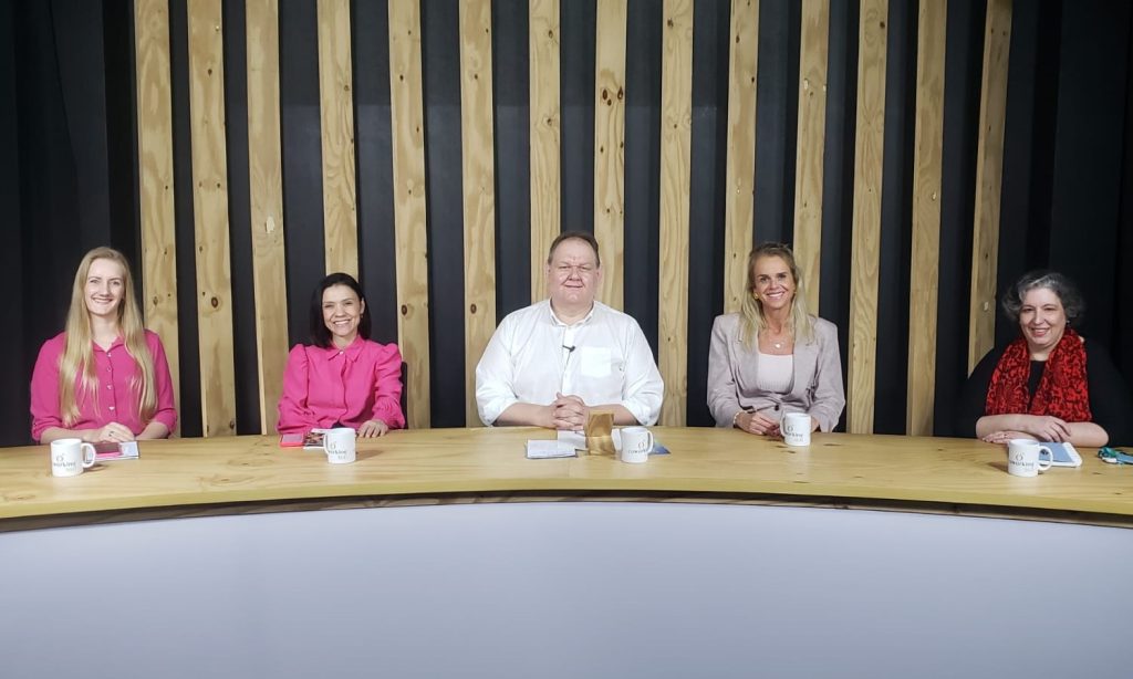 Envelhecer com propósito: o desafio da longevidade e da felicidade no Vale do Sinos Importância da maturidade ativa, das relações intergeracionais, de alcançar a longevidade e do envelhecimento com qualidade de vida em debate, no Estação Hamburgo,