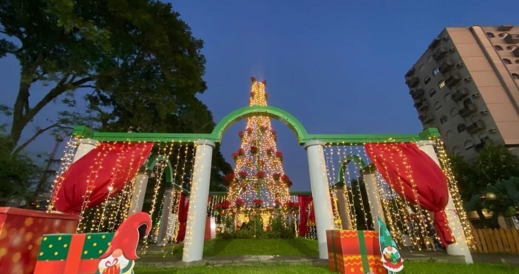 Largo do Museu recebe a maior parte das atividades gratuitas do Natal das Rosas que seguem até 22 de dezembro