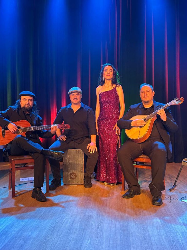 Grupo Fado Alma Lusitana vai estar no Cisne Branco para comemorar a cultura portuguesa. Foto: Divulgação